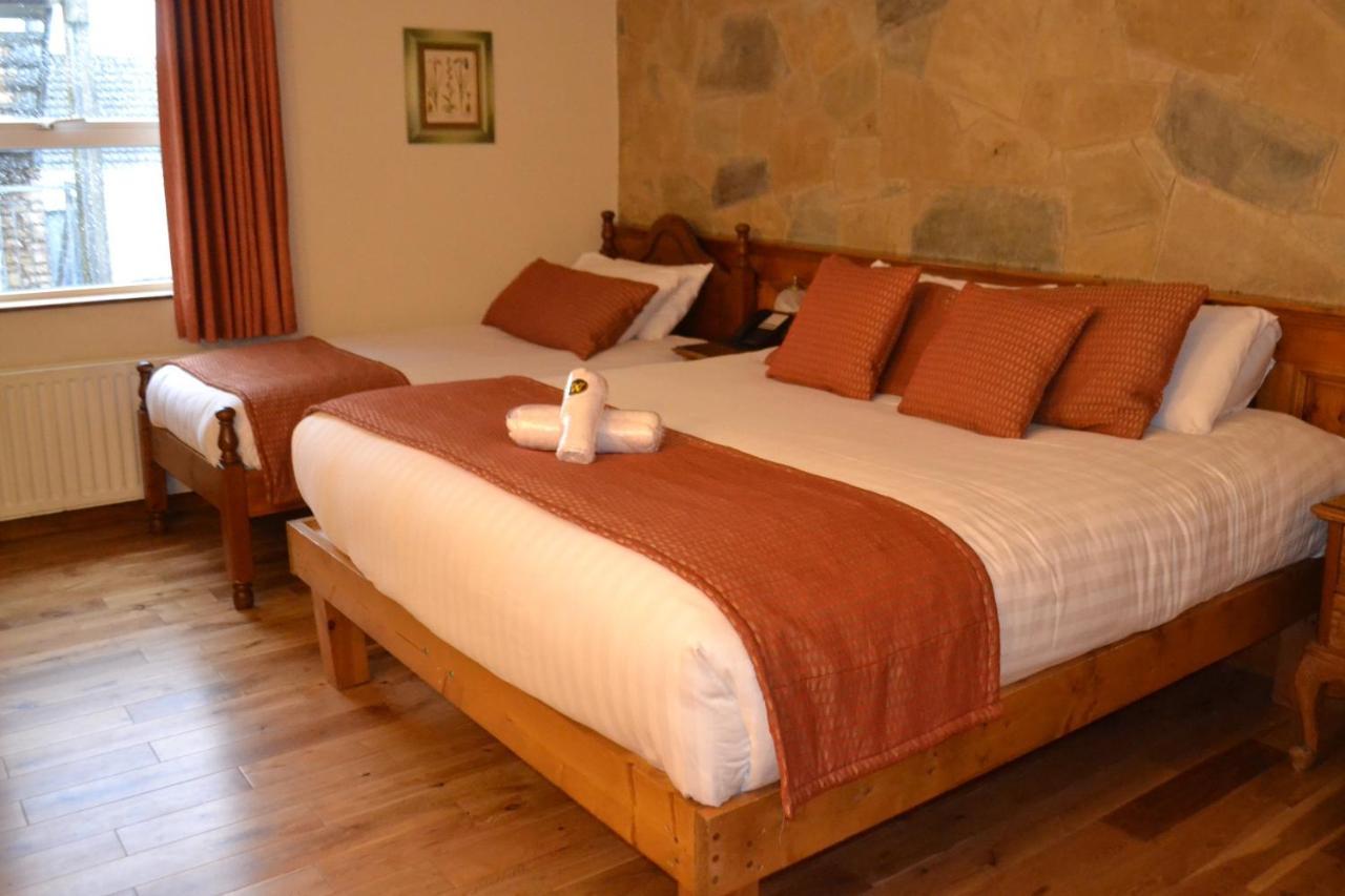 Hotel Walsh's And Maghera (Londonderry)