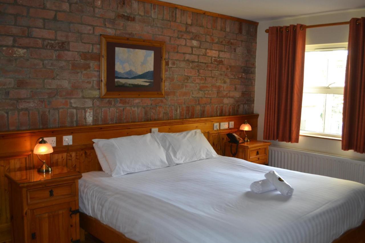Walsh's And 3* Maghera (Londonderry)