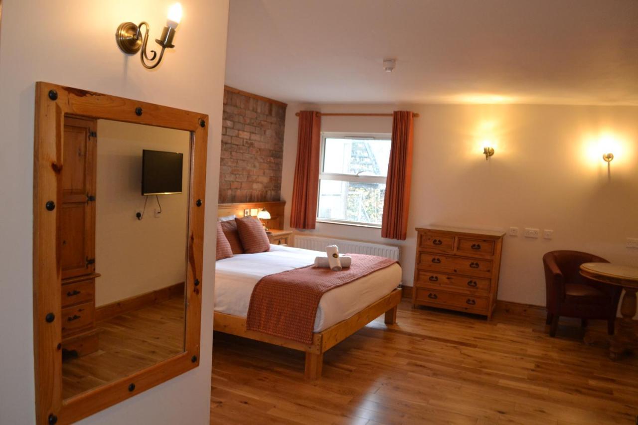 Walsh's And Hotel Maghera (Londonderry)