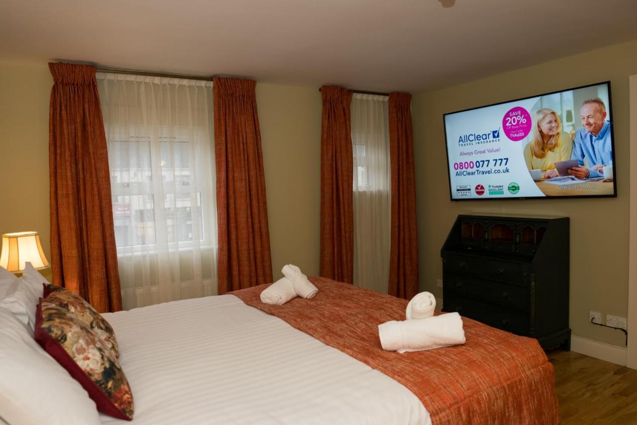 Hotel Walsh's And