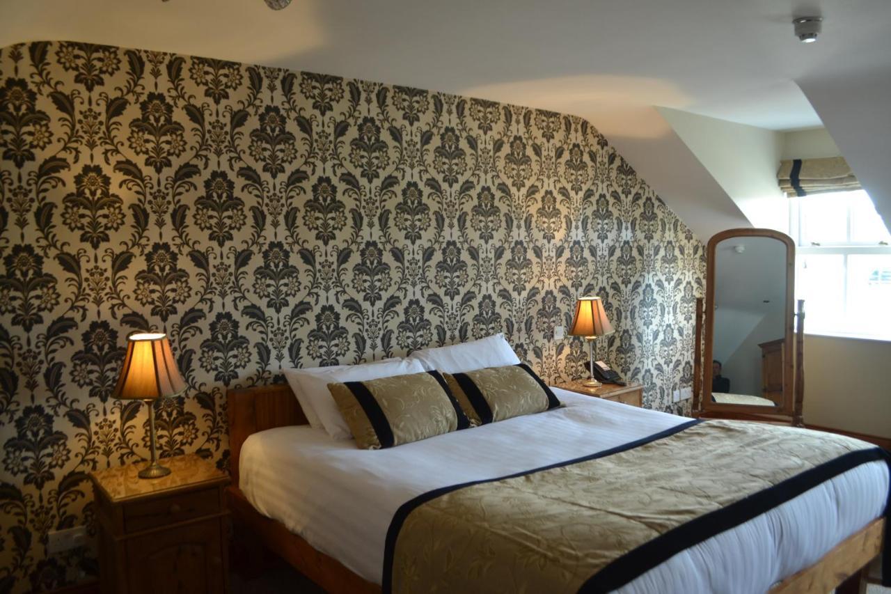 Hotel Walsh's And